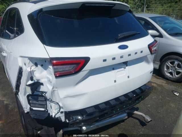 Белый Форд Эскейп, объемом двигателя 2.5 л и пробегом 20 тыс. км за 5000 $, фото 5 на Automoto.ua