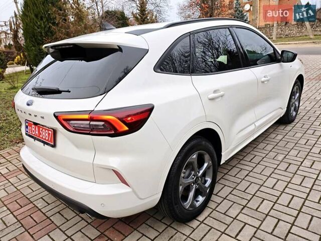 Білий Форд Ескейп, об'ємом двигуна 1.5 л та пробігом 17 тис. км за 22000 $, фото 21 на Automoto.ua
