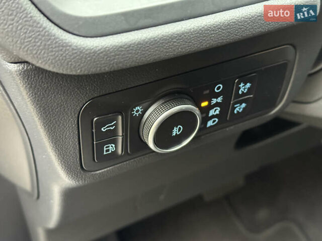 Білий Форд Ескейп, об'ємом двигуна 2.5 л та пробігом 120 тис. км за 26900 $, фото 26 на Automoto.ua