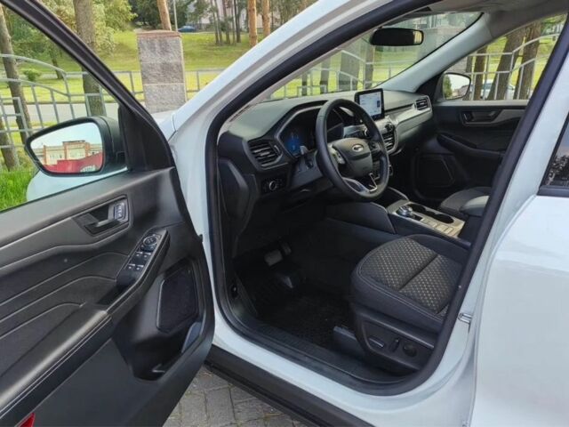 Форд Эскейп 2023 в Киеве на Automoto.ua Белый Форд Эскейп, объемом двигателя 1.5 л и пробегом 54 тыс. км за 14300 $, фото 12 на Automoto.ua