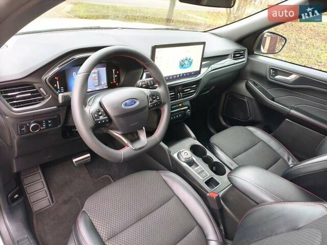 Білий Форд Ескейп, об'ємом двигуна 1.5 л та пробігом 17 тис. км за 22000 $, фото 10 на Automoto.ua