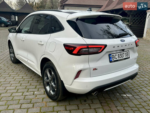 Білий Форд Ескейп, об'ємом двигуна 1.5 л та пробігом 14 тис. км за 19800 $, фото 9 на Automoto.ua