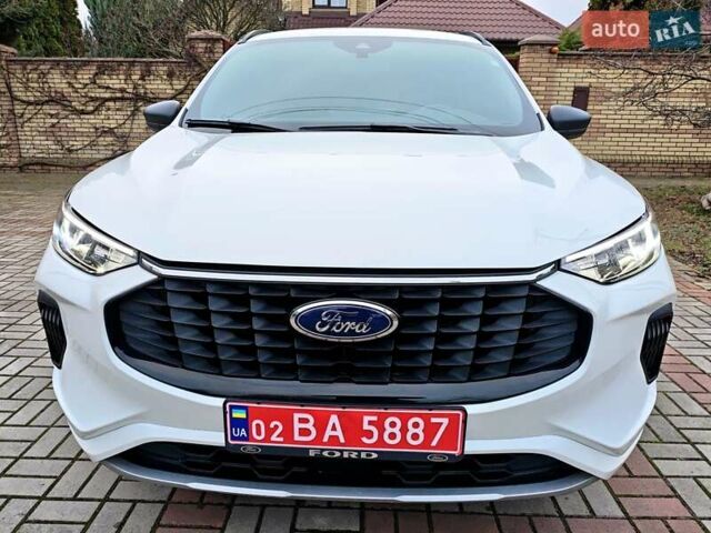 Білий Форд Ескейп, об'ємом двигуна 1.5 л та пробігом 17 тис. км за 22000 $, фото 5 на Automoto.ua