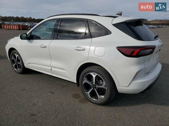 Белый Форд Эскейп, объемом двигателя 2.5 л и пробегом 10 тыс. км за 9300 $, фото 1 на Automoto.ua