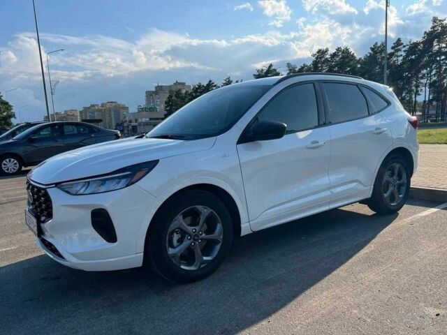 Белый Форд Эскейп, объемом двигателя 1.5 л и пробегом 75 тыс. км за 17500 $, фото 1 на Automoto.ua