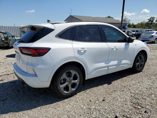 Белый Форд Эскейп, объемом двигателя 1.5 л и пробегом 36 тыс. км за 6500 $, фото 2 на Automoto.ua