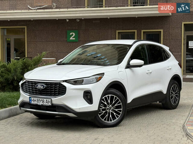 Білий Форд Ескейп, об'ємом двигуна 2.5 л та пробігом 120 тис. км за 26900 $, фото 3 на Automoto.ua