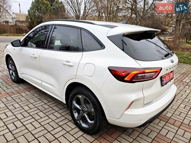 Білий Форд Ескейп, об'ємом двигуна 1.5 л та пробігом 17 тис. км за 22000 $, фото 24 на Automoto.ua