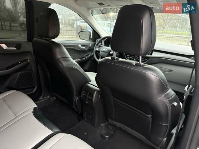 Білий Форд Ескейп, об'ємом двигуна 2.5 л та пробігом 23 тис. км за 27900 $, фото 39 на Automoto.ua