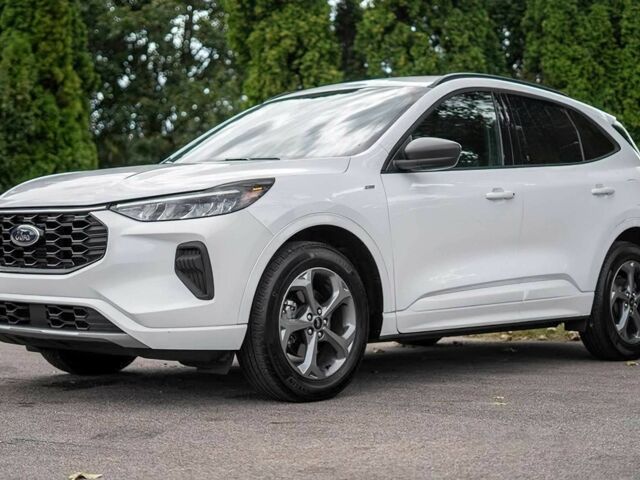 Білий Форд Ескейп, об'ємом двигуна 1.5 л та пробігом 28 тис. км за 10100 $, фото 2 на Automoto.ua