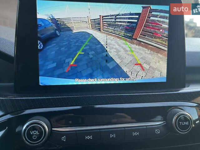 Білий Форд Ескейп, об'ємом двигуна 1.5 л та пробігом 14 тис. км за 17900 $, фото 15 на Automoto.ua