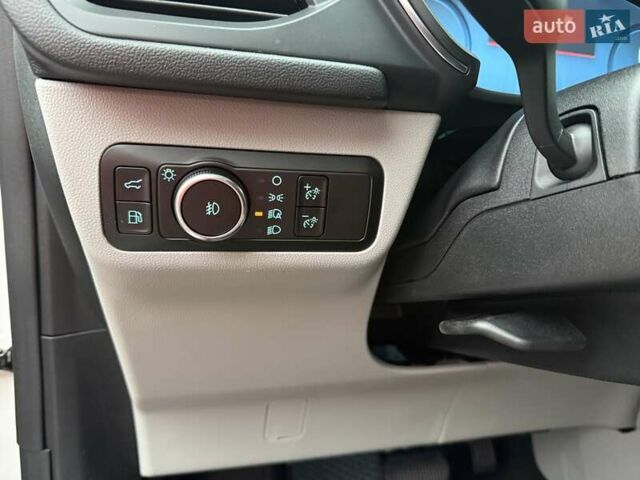 Білий Форд Ескейп, об'ємом двигуна 2.5 л та пробігом 23 тис. км за 27900 $, фото 22 на Automoto.ua
