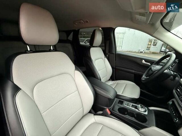 Білий Форд Ескейп, об'ємом двигуна 2.5 л та пробігом 23 тис. км за 27900 $, фото 35 на Automoto.ua