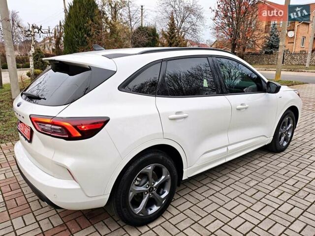 Білий Форд Ескейп, об'ємом двигуна 1.5 л та пробігом 17 тис. км за 22000 $, фото 20 на Automoto.ua