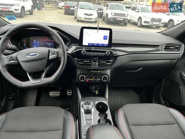 Белый Форд Эскейп, объемом двигателя 2.5 л и пробегом 28 тыс. км за 26600 $, фото 14 на Automoto.ua