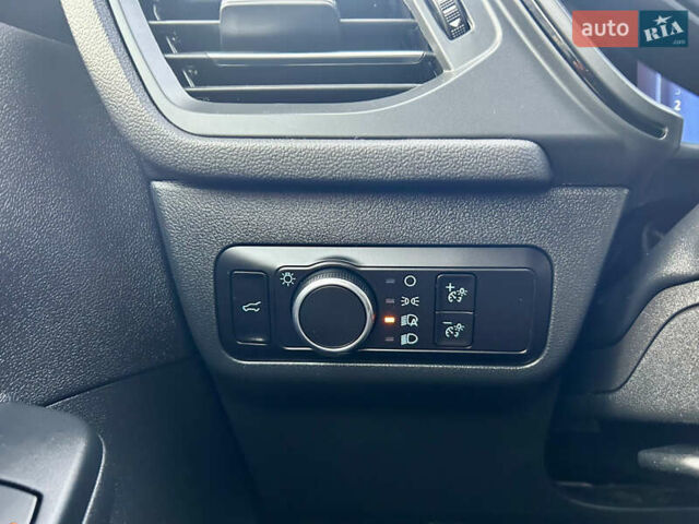 Білий Форд Ескейп, об'ємом двигуна 1.5 л та пробігом 14 тис. км за 19800 $, фото 32 на Automoto.ua