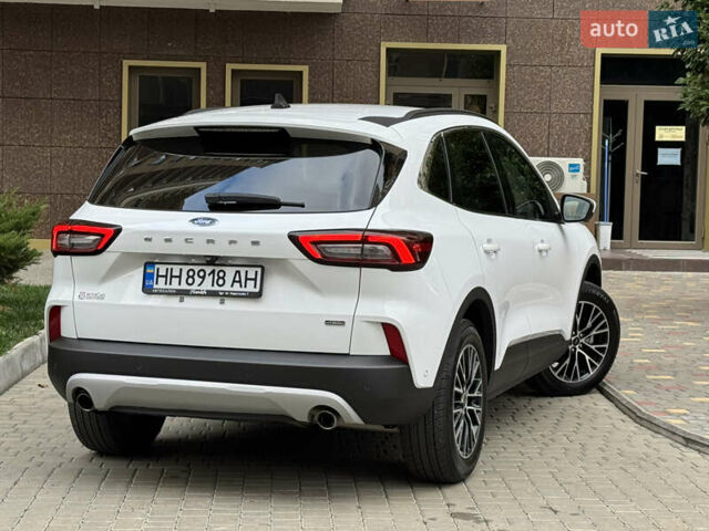 Білий Форд Ескейп, об'ємом двигуна 2.5 л та пробігом 120 тис. км за 26900 $, фото 12 на Automoto.ua