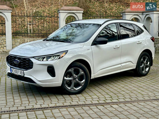 Білий Форд Ескейп, об'ємом двигуна 1.5 л та пробігом 14 тис. км за 19800 $, фото 5 на Automoto.ua