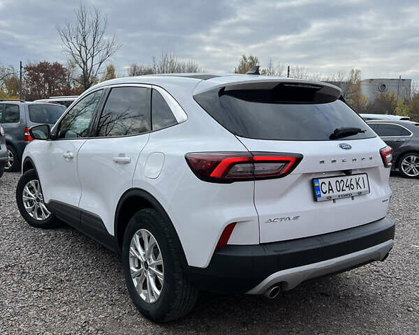 Белый Форд Эскейп, объемом двигателя 1.5 л и пробегом 52 тыс. км за 18900 $, фото 5 на Automoto.ua