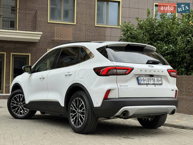 Білий Форд Ескейп, об'ємом двигуна 2.5 л та пробігом 120 тис. км за 26900 $, фото 17 на Automoto.ua