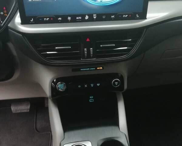 Білий Форд Ескейп, об'ємом двигуна 2.5 л та пробігом 12 тис. км за 26500 $, фото 13 на Automoto.ua