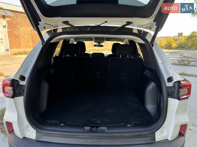 Білий Форд Ескейп, об'ємом двигуна 1.5 л та пробігом 69 тис. км за 20000 $, фото 10 на Automoto.ua