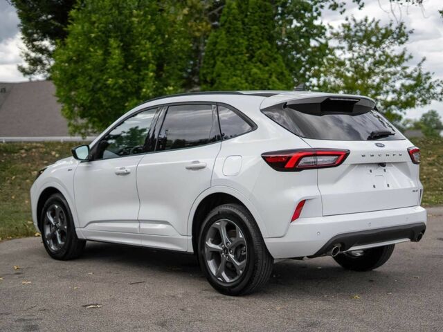 Білий Форд Ескейп, об'ємом двигуна 1.5 л та пробігом 28 тис. км за 10100 $, фото 5 на Automoto.ua