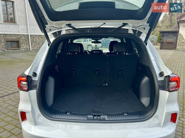 Білий Форд Ескейп, об'ємом двигуна 1.5 л та пробігом 14 тис. км за 19800 $, фото 21 на Automoto.ua