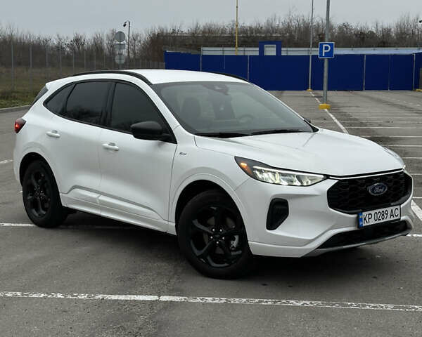 Белый Форд Эскейп, объемом двигателя 1.5 л и пробегом 31 тыс. км за 24500 $, фото 1 на Automoto.ua