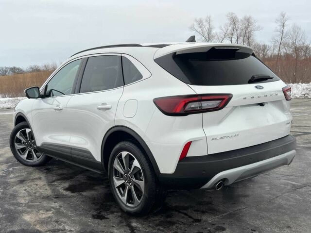 Білий Форд Ескейп, об'ємом двигуна 2 л та пробігом 27 тис. км за 9200 $, фото 2 на Automoto.ua