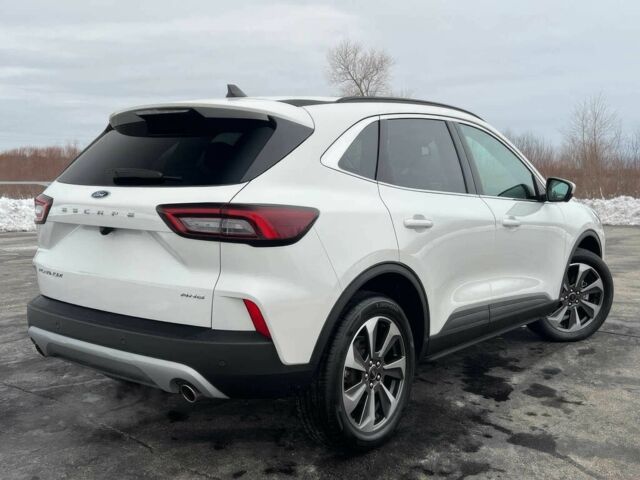 Білий Форд Ескейп, об'ємом двигуна 2 л та пробігом 27 тис. км за 9200 $, фото 4 на Automoto.ua