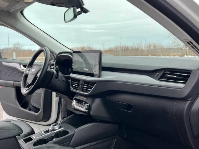 Білий Форд Ескейп, об'ємом двигуна 2 л та пробігом 27 тис. км за 9200 $, фото 6 на Automoto.ua