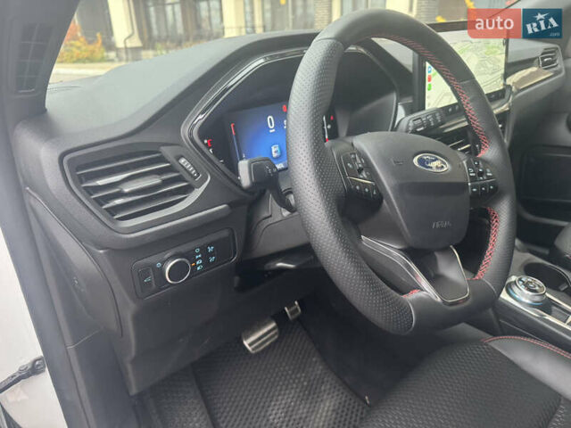 Белый Форд Эскейп, объемом двигателя 1.5 л и пробегом 7 тыс. км за 24000 $, фото 9 на Automoto.ua