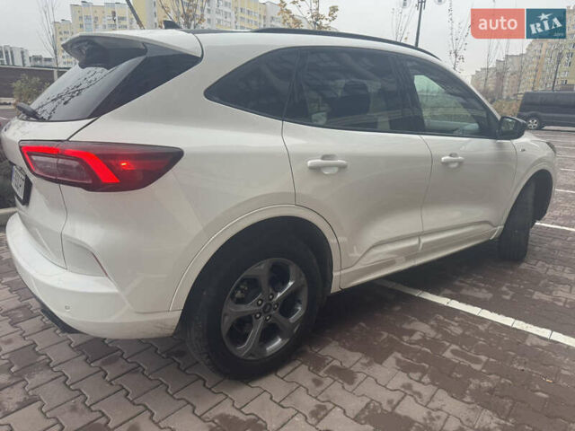 Белый Форд Эскейп, объемом двигателя 1.5 л и пробегом 7 тыс. км за 24000 $, фото 7 на Automoto.ua