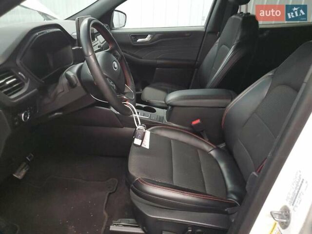 Белый Форд Эскейп, объемом двигателя 2.5 л и пробегом 27 тыс. км за 9300 $, фото 6 на Automoto.ua