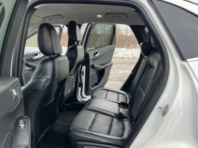 Білий Форд Ескейп, об'ємом двигуна 2 л та пробігом 27 тис. км за 9200 $, фото 11 на Automoto.ua