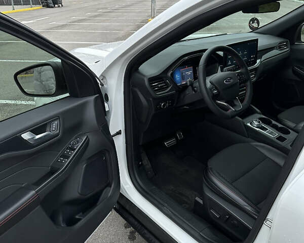 Белый Форд Эскейп, объемом двигателя 1.5 л и пробегом 31 тыс. км за 24500 $, фото 9 на Automoto.ua