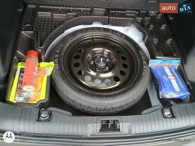 Белый Форд Эскейп, объемом двигателя 1.5 л и пробегом 78 тыс. км за 19300 $, фото 26 на Automoto.ua