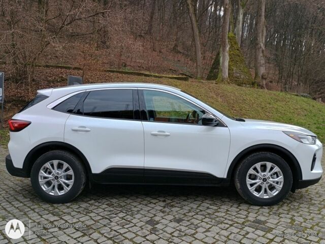 Білий Форд Ескейп, об'ємом двигуна 1.5 л та пробігом 78 тис. км за 18999 $, фото 4 на Automoto.ua