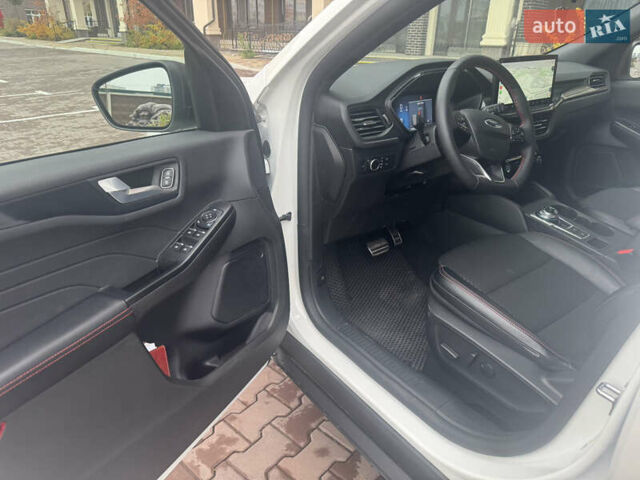 Белый Форд Эскейп, объемом двигателя 1.5 л и пробегом 7 тыс. км за 24000 $, фото 8 на Automoto.ua