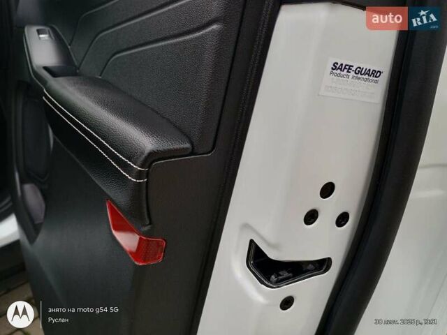 Белый Форд Эскейп, объемом двигателя 1.5 л и пробегом 78 тыс. км за 19300 $, фото 2 на Automoto.ua