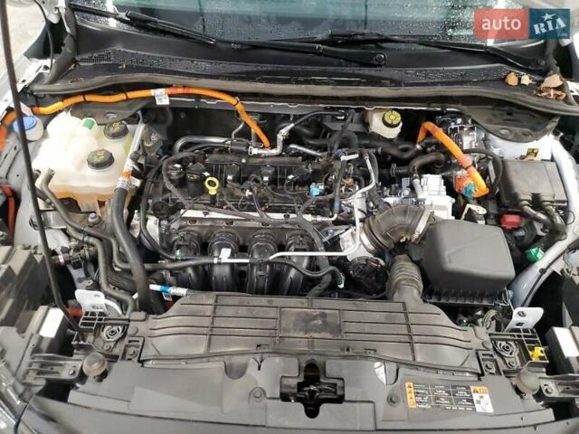 Белый Форд Эскейп, объемом двигателя 2.5 л и пробегом 27 тыс. км за 9300 $, фото 11 на Automoto.ua