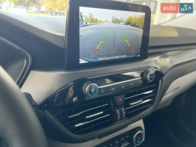 Белый Форд Эскейп, объемом двигателя 1.5 л и пробегом 9 тыс. км за 22999 $, фото 12 на Automoto.ua