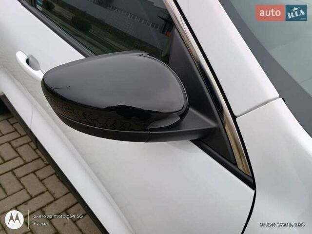 Белый Форд Эскейп, объемом двигателя 1.5 л и пробегом 78 тыс. км за 19300 $, фото 55 на Automoto.ua