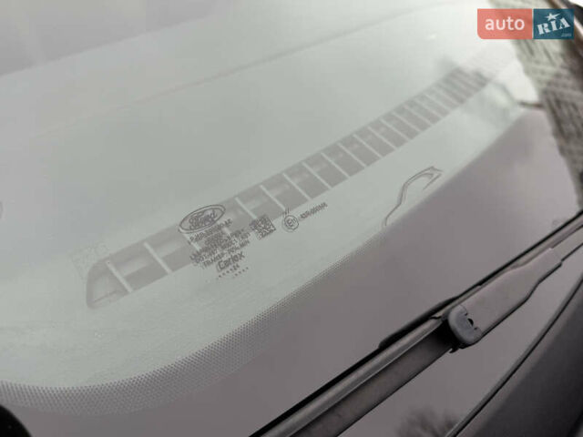 Белый Форд Эскейп, объемом двигателя 1.5 л и пробегом 33 тыс. км за 27000 $, фото 36 на Automoto.ua