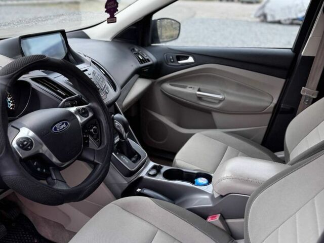 Бежевый Форд Эскейп, объемом двигателя 1.6 л и пробегом 233 тыс. км за 6000 $, фото 7 на Automoto.ua