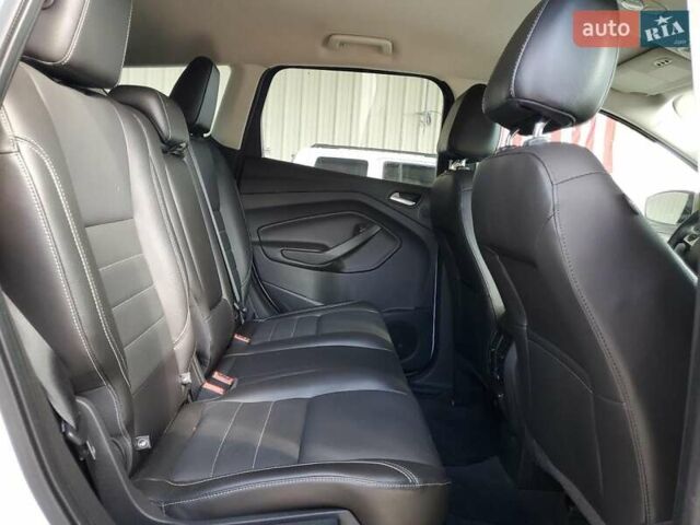 Бежевый Форд Эскейп, объемом двигателя 0 л и пробегом 10 тыс. км за 1000 $, фото 10 на Automoto.ua