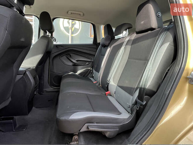 Бежевий Форд Ескейп, об'ємом двигуна 2.49 л та пробігом 199 тис. км за 11990 $, фото 17 на Automoto.ua