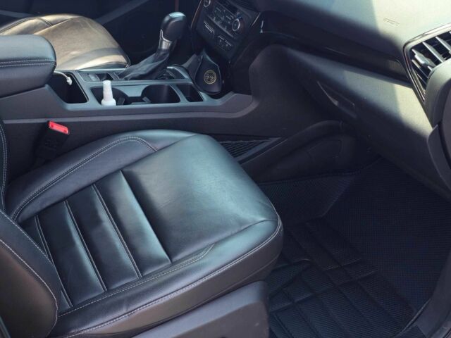 Бежевый Форд Эскейп, объемом двигателя 2 л и пробегом 133 тыс. км за 14500 $, фото 2 на Automoto.ua