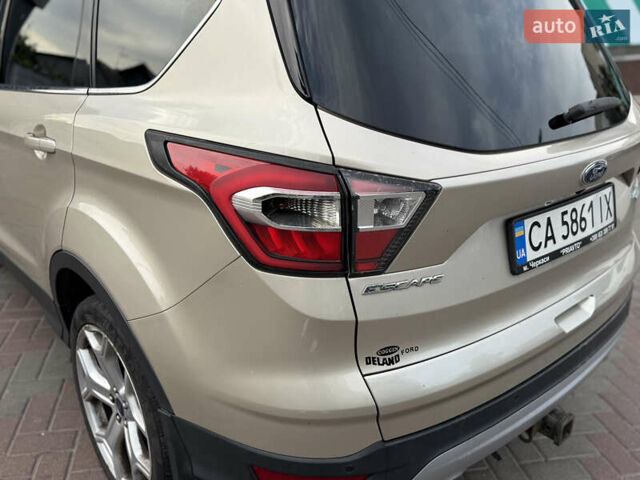 Форд Эскейп 2016 в Черкассах на Automoto.ua Бежевый Форд Эскейп, объемом двигателя 2 л и пробегом 187 тыс. км за 13299 $, фото 5 на Automoto.ua